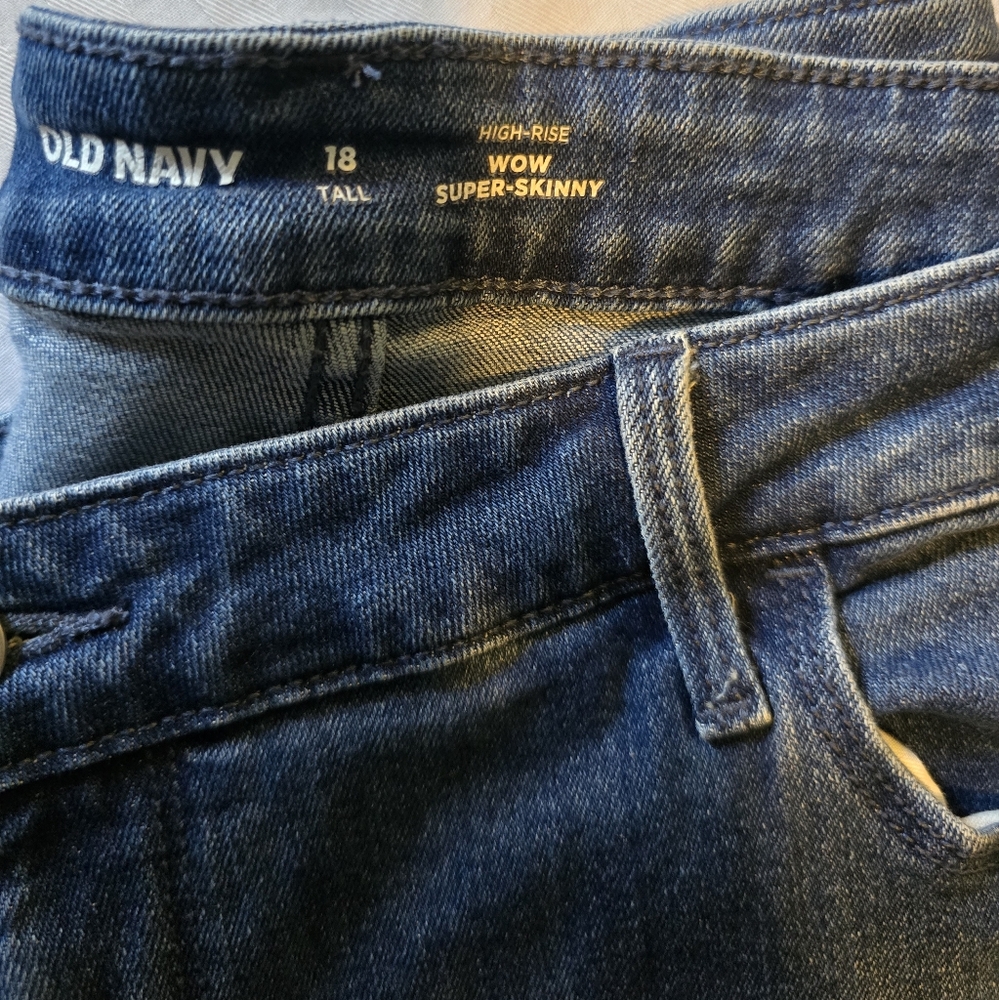 Old Navy Women's Blue Super Skinny Jeans